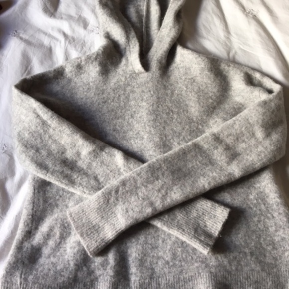 Vineyard Vines Hoodie Wool Blend Sweater Size Small - Picture 2 of 15